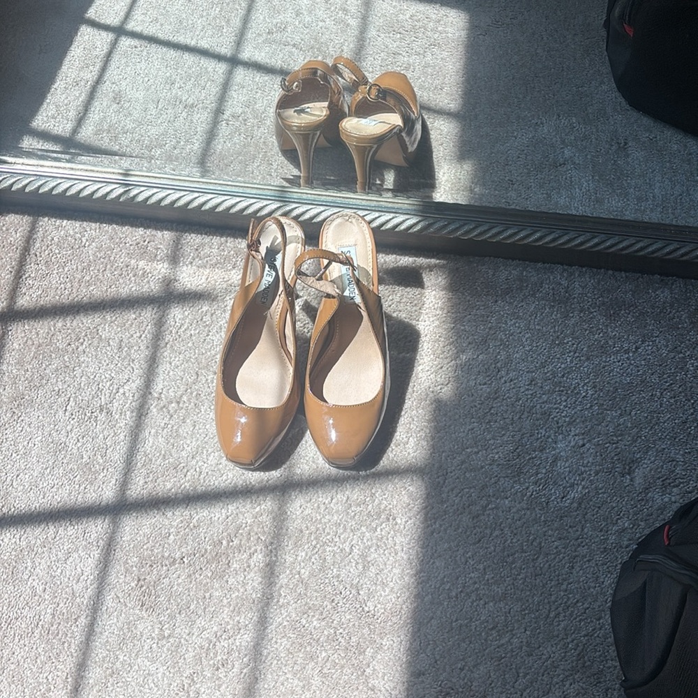 Steve Madden Tan Patent Leather Slingback Heels